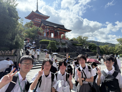 ８班